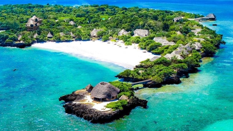 Exclusivo viaje a Masai Mara, Valle del Rift, Laikipia y Chale Island diseñado por LAT.40
