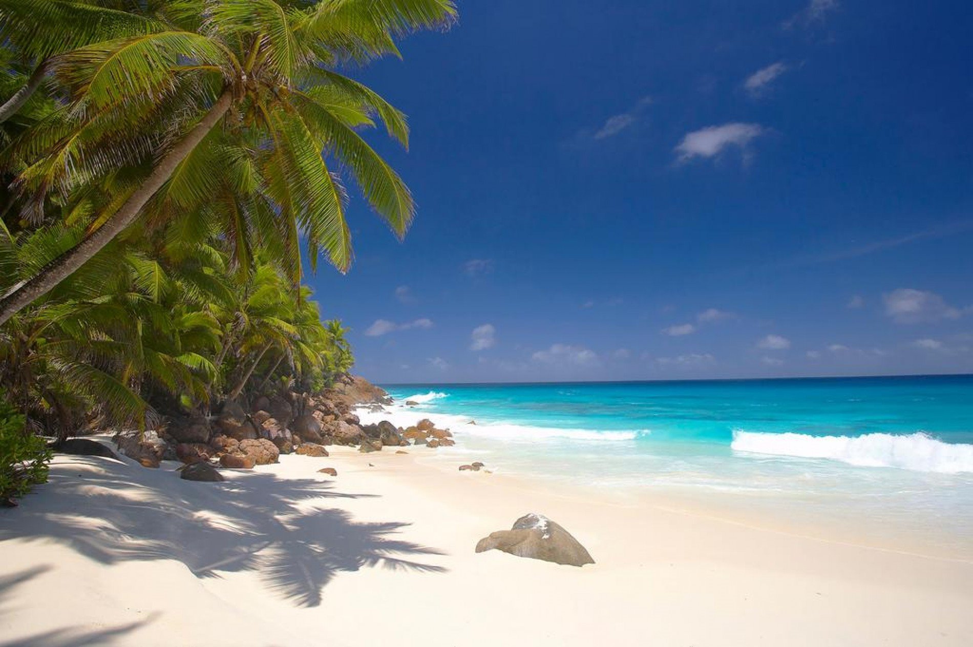 Fregate Private Island | LAT.40