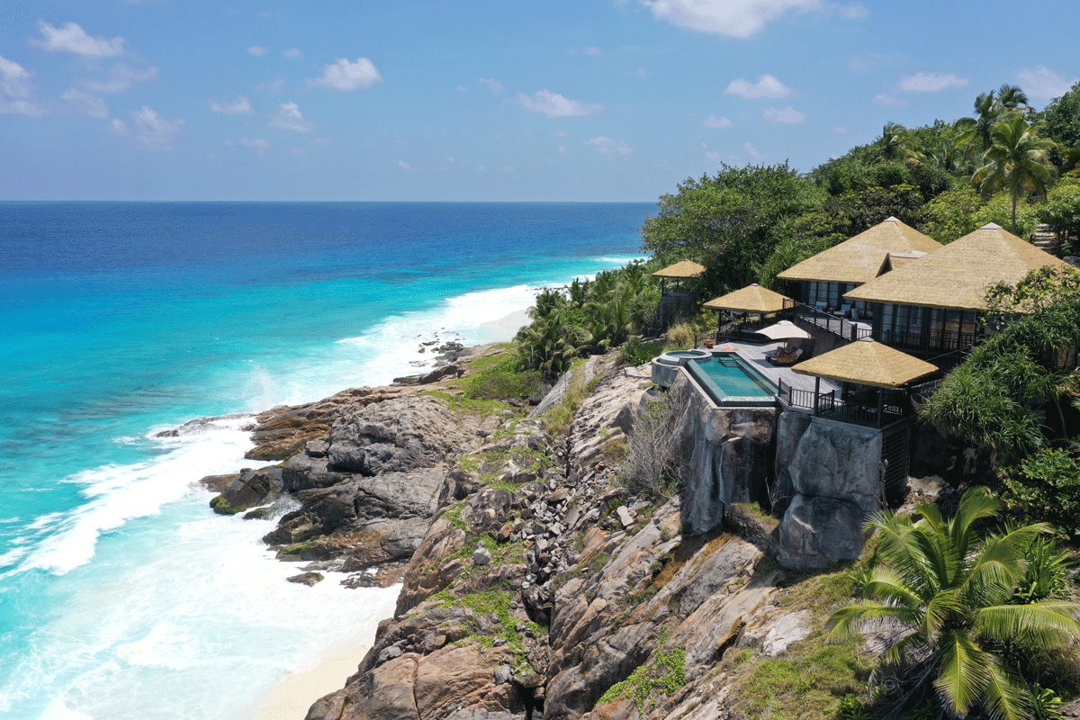 Fregate Private Island | LAT.40