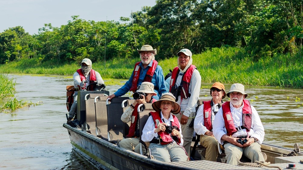 Delfin Cruises en Iquitos