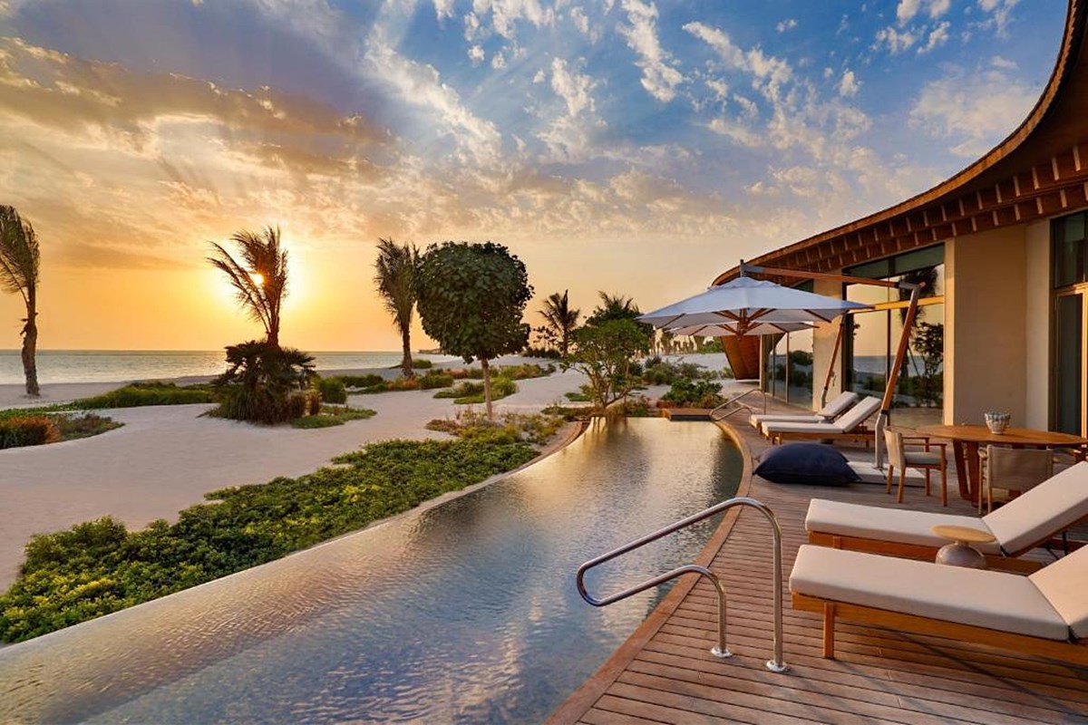 The St Regis Red Resort en mar rojo