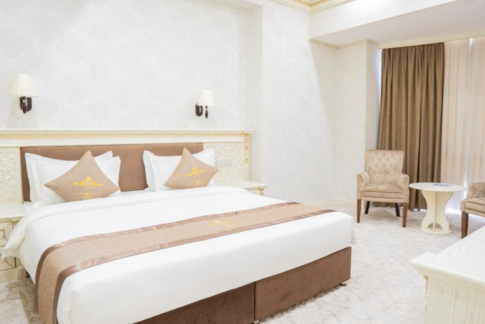 Qushbegi Plaza en Tashkent