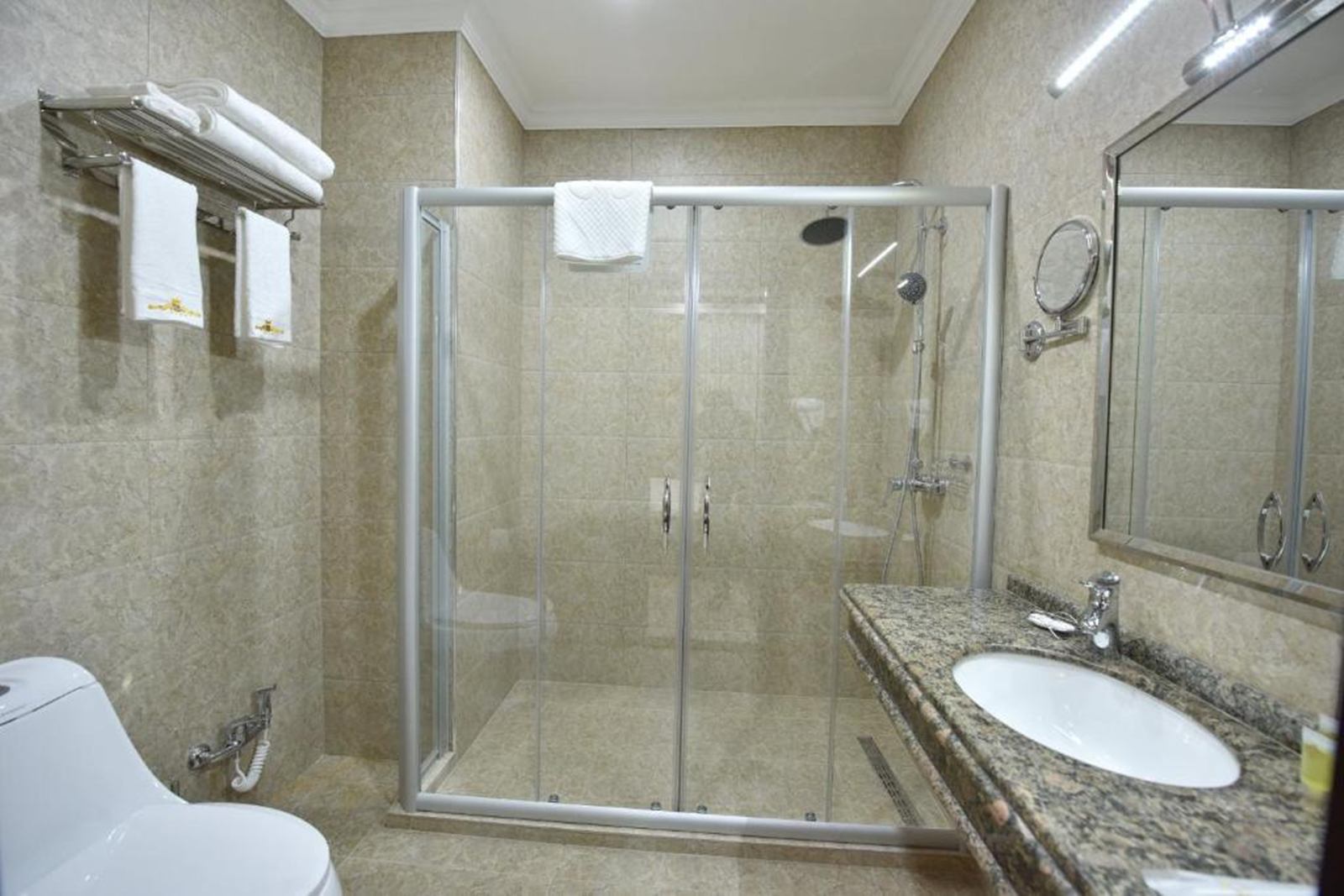 Qushbegi Plaza en Tashkent