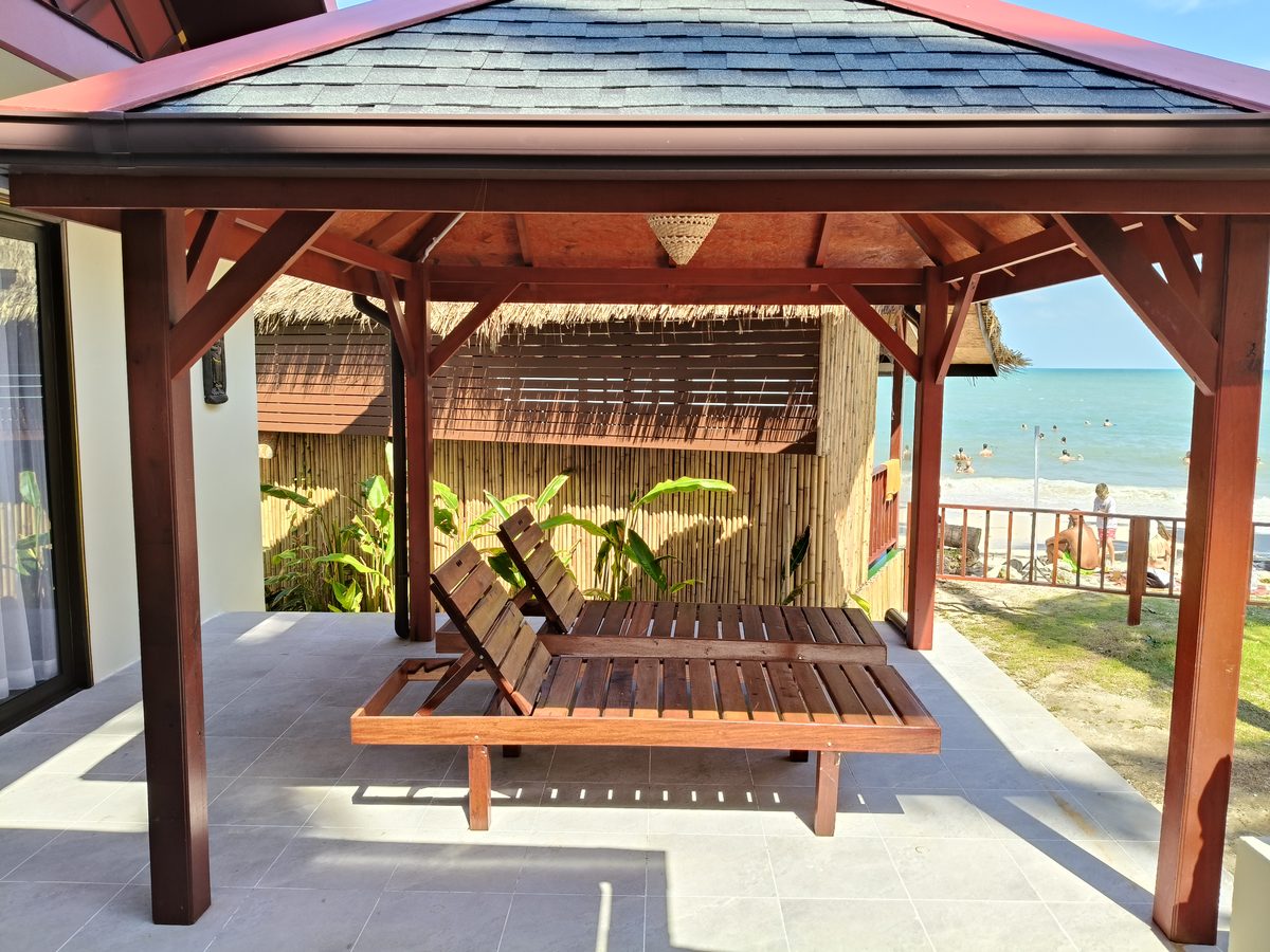 2 bedroom beachfront 24