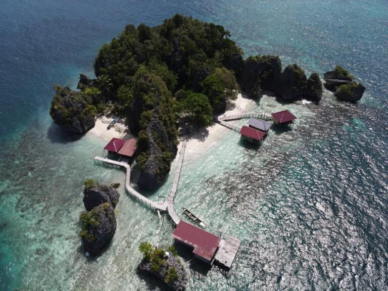 Nut Tonton Homes, Raja Ampat