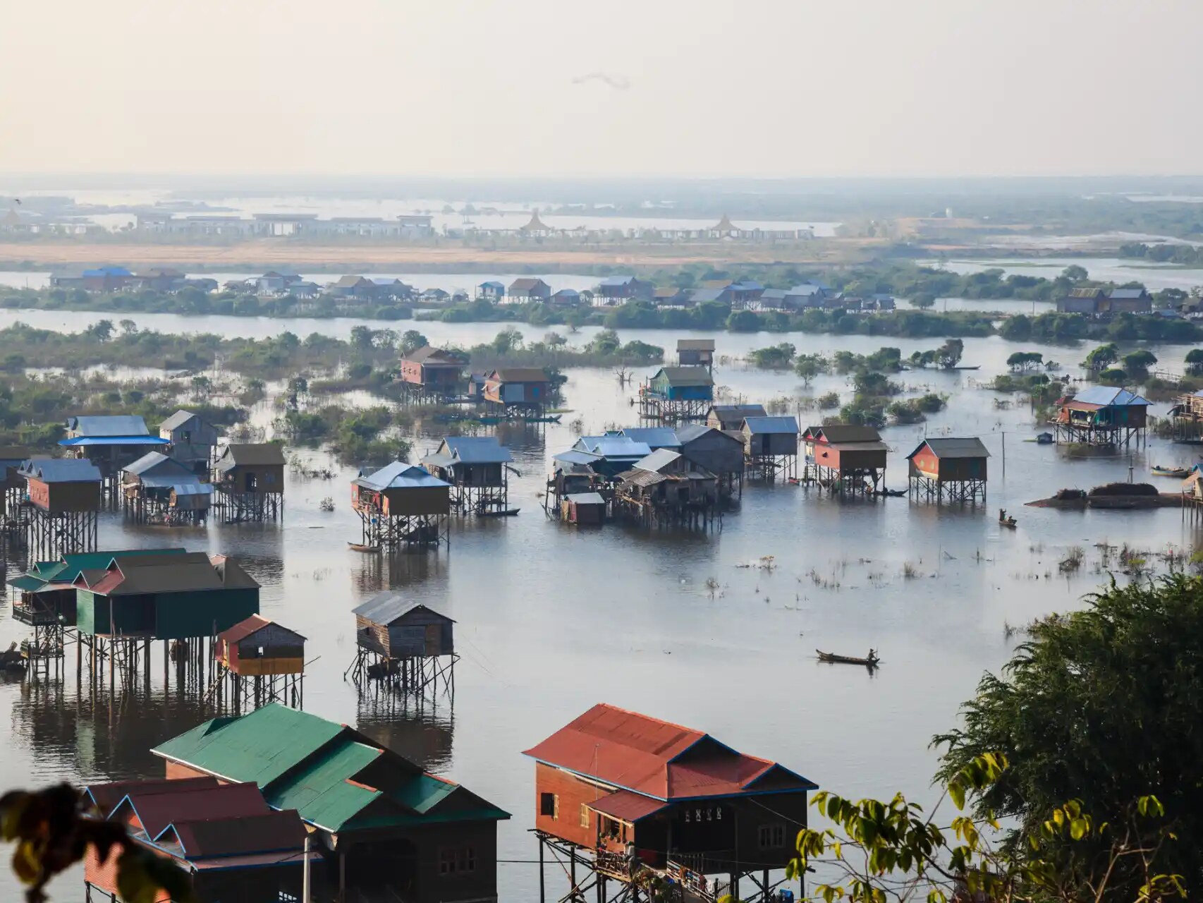Poblado flotante junto al Tonlé Sap